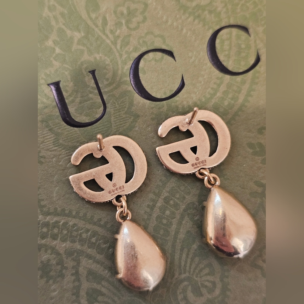**SOLD** Authentic Gucci Gold Crystal Teardrop Earrings! Like New - Picture 5 of 8